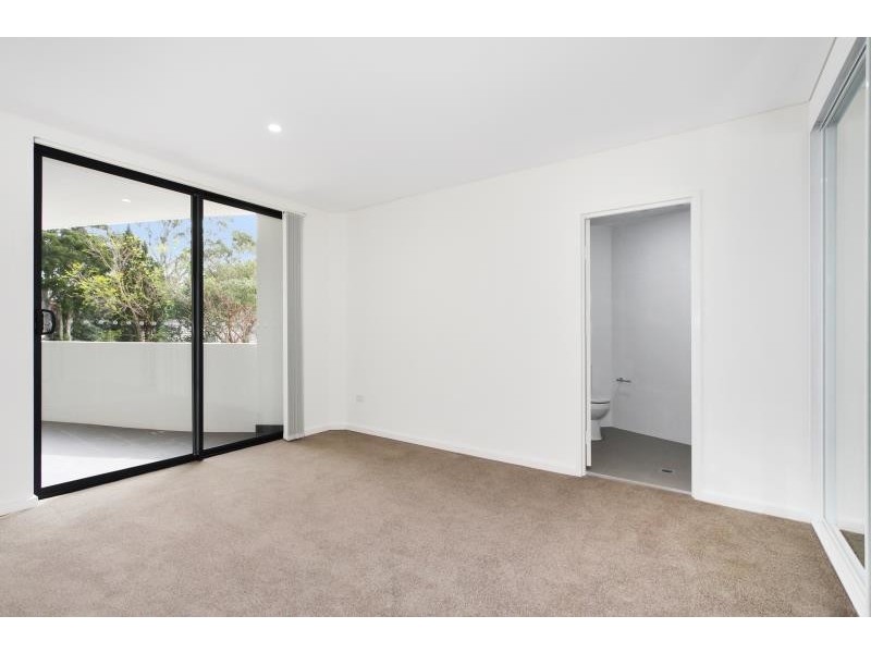 8-12 Linden Street, Toongabbie NSW 2146